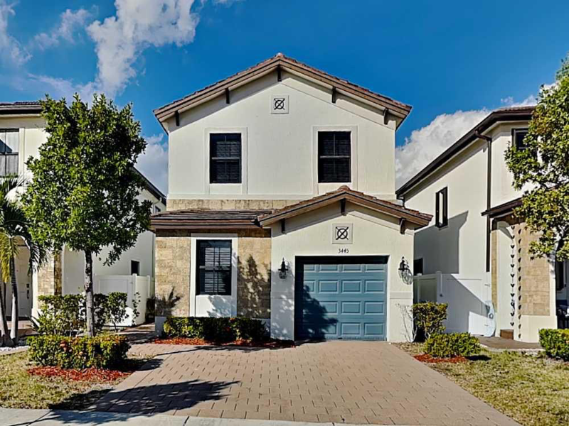 Hialeah House: 3454 W 110 St