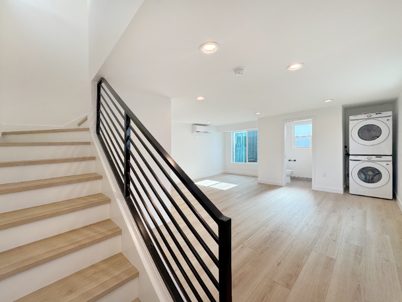 Los Alamitos Multiplex: 4461 Farquhar Ave