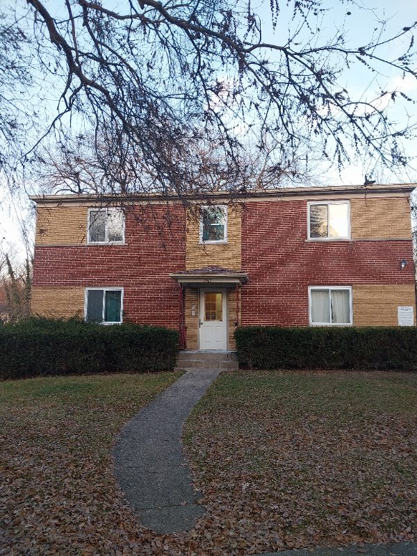 Cincinnati Multiplex: 2962 Westridge Ave #4