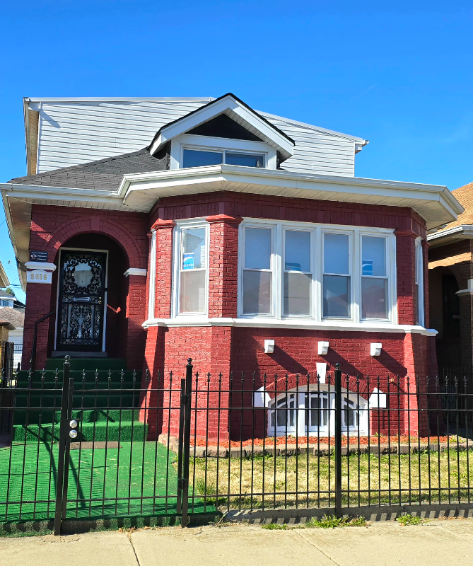 CHICAGO House: 8016 S. WOLCOTT AVE