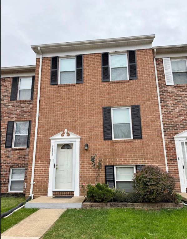 Edgewood Townhome: 2809 Beckon Dr.