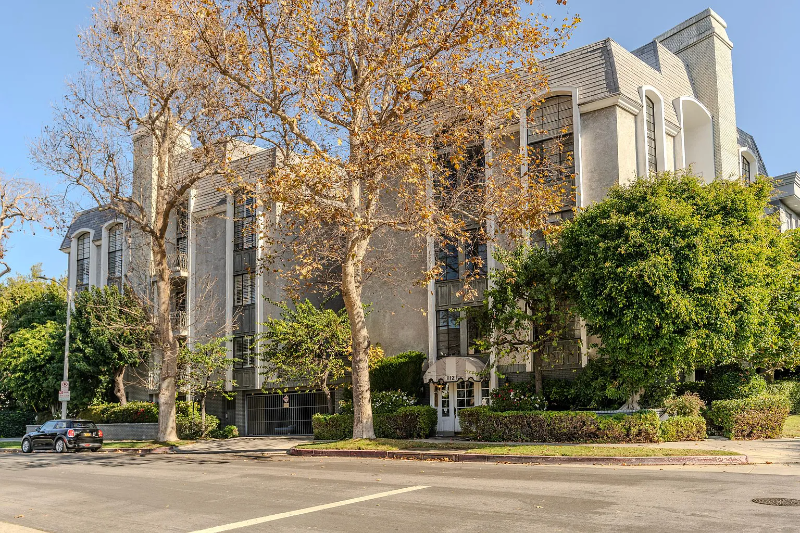 Los Angeles Condo: 1112 S Bedford Dr