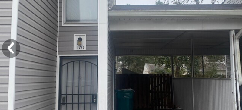 Forest Park Townhome: 170 Governors Drive