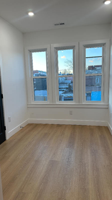 Philadelphia House: 3327 N.America