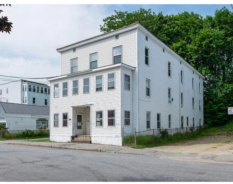 Rumford Apartment: 323 Cumberland St. U3