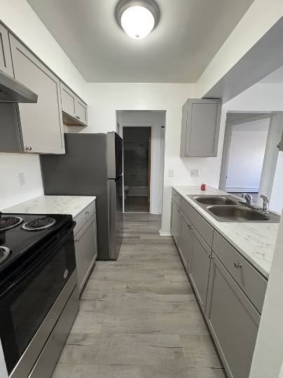 BATTLE CREEK Apartment: 695 CAPITAL AVE NE