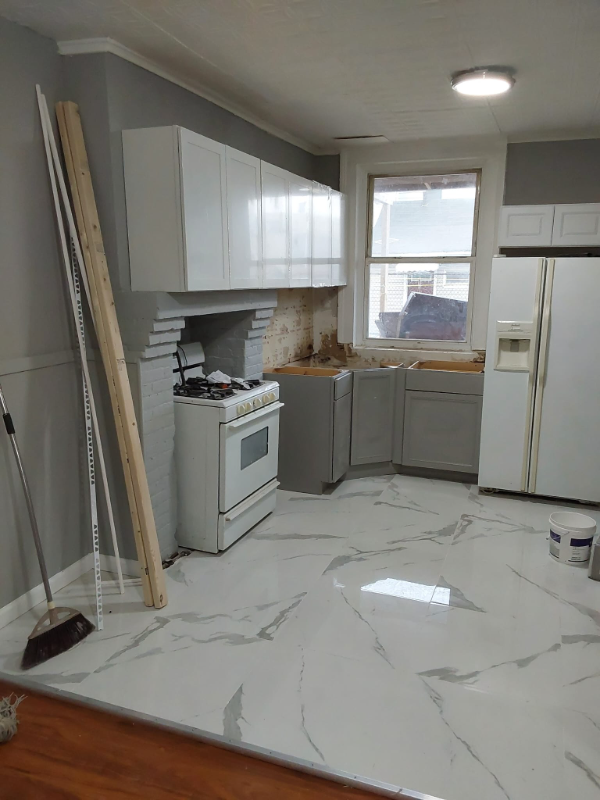 Elizabeth Apartment: 266 Second St