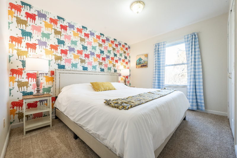 bloomington House: 1310 s woodlawn ave