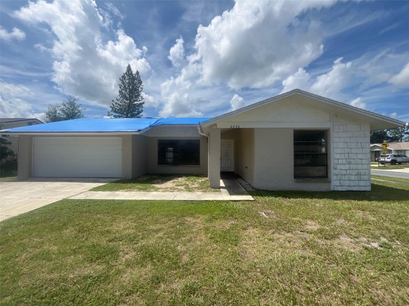 New Port Richey House: 6646 ALBEMARLE PKWY
