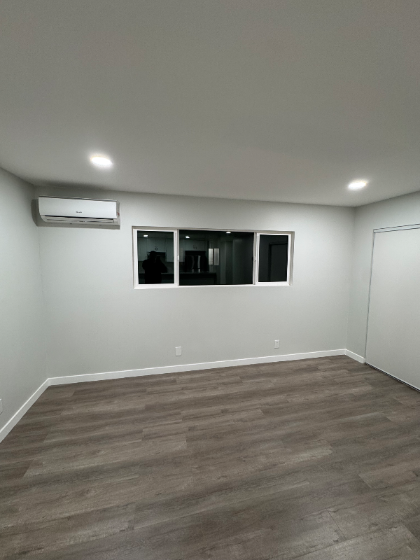 North Hollywood Apartment: 5808 Tujunga Ave