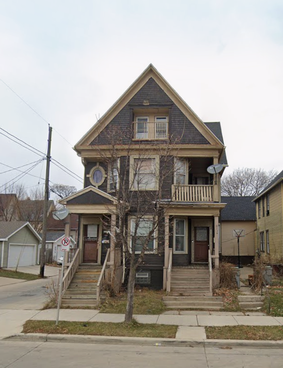 Milwaukee House: 2112 W Greenfield Ave