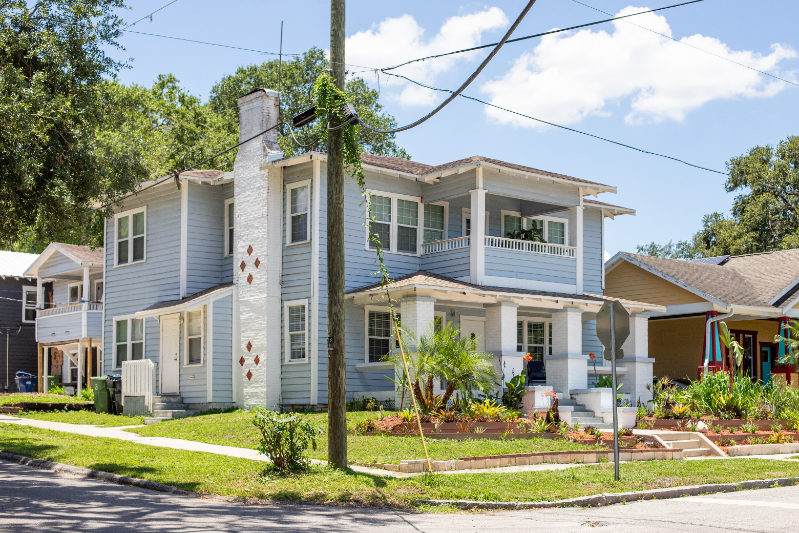 Tampa House: 1023 E Broad Street