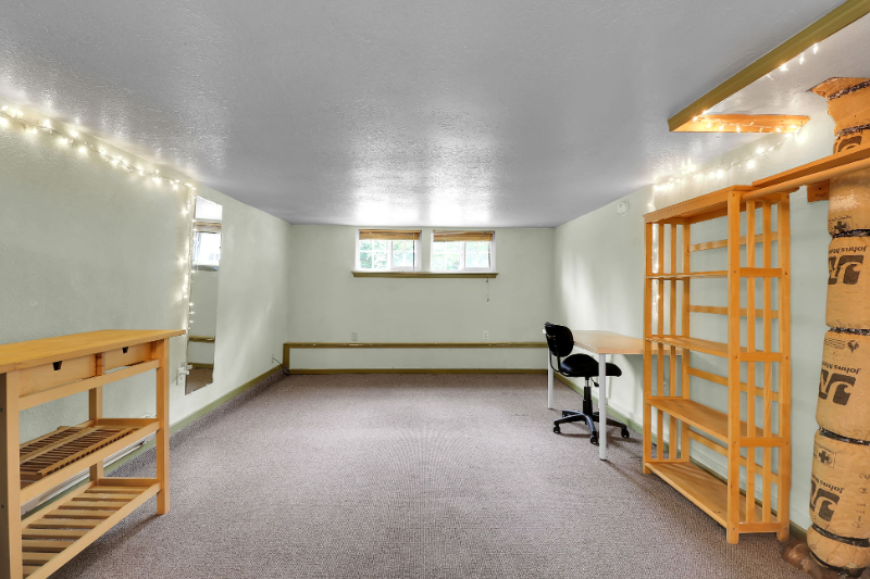 Eugene House: 2765 E 18th Ave