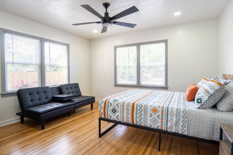 Orlando Multiplex: 2008 Page Avenue