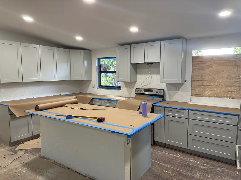 Largo House: 3000 Karen Ave