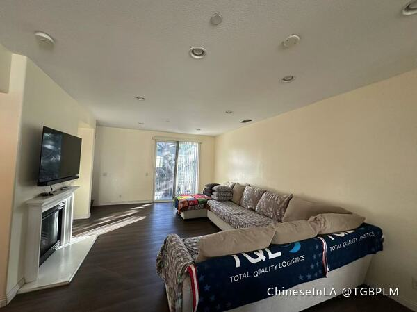 Mira Loma Condo: 12505 Palmeria Ln