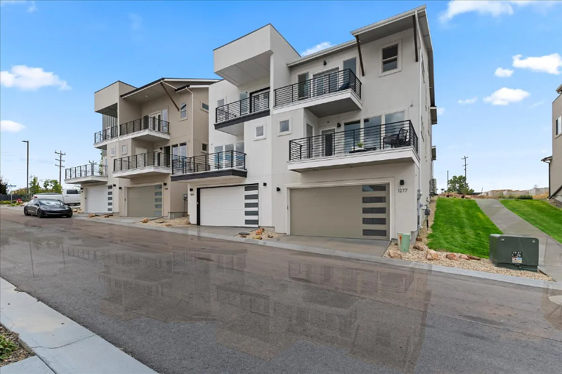 Boise Multiplex: 1277 Echelon Ridge Ln