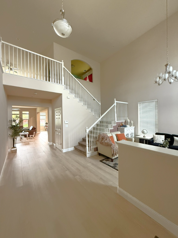 Fresno House: 7269 W Robinwood Ln