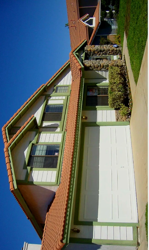 Palmdale House: 40447 Colina ct