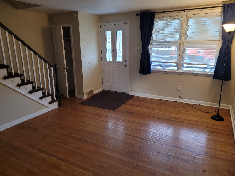 Elsmere Townhome: 1308 Maple Ave