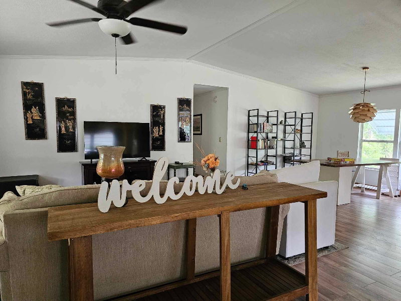 Branford House: 4194 284th St