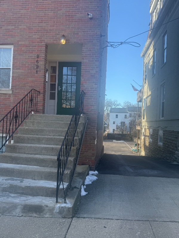 Cincinnati Apartment: 2621 Cleinview