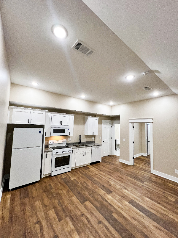 Murfreesboro Multiplex: 107 1st ave