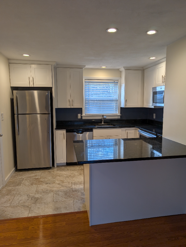 Beverly Apartment: 5 Edwards Street