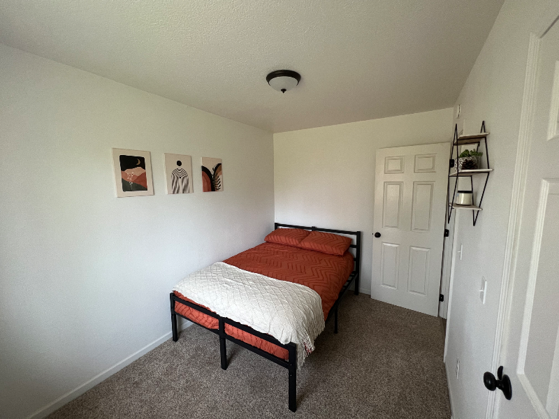 Soldotna House: 48160 Rustic Ave