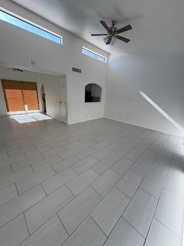 Tucson House: 117 E. King Rd