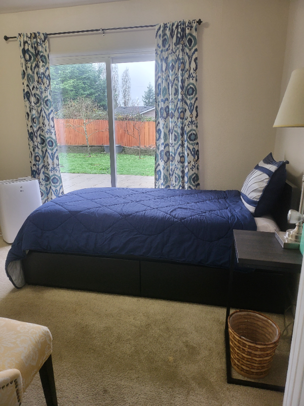 kent House: 24203 36th ave s