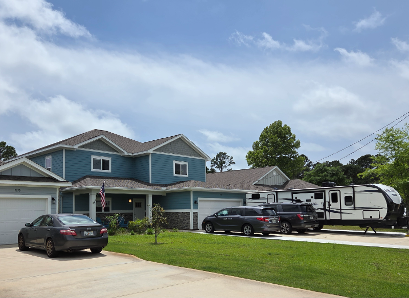 Navarre House: 9149 Timber Lane