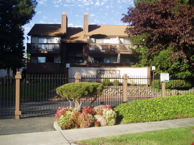 Concord Condo: 2055 Sierra Rd.
