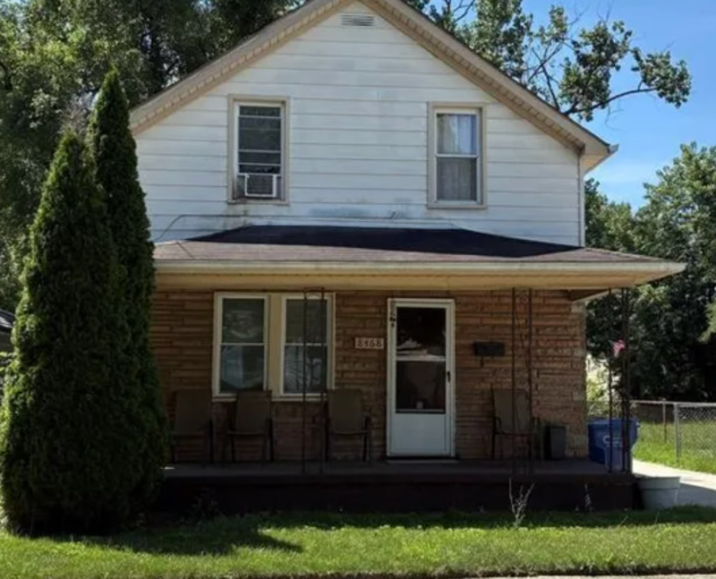 Warren House: 8468 Timken ave.