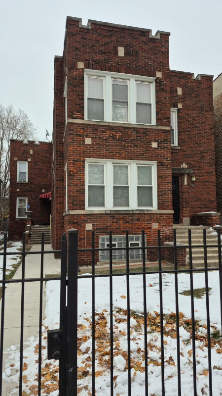 Chicago Apartment: 7111 S Emerald Ave