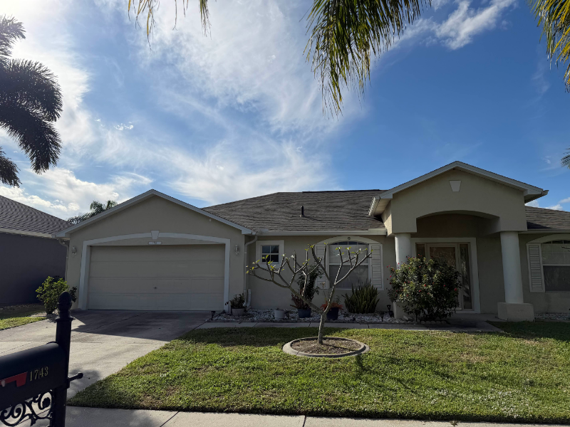 Melbourne House: 1743 Laramie Cir