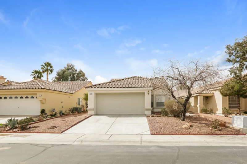 North Las Vegas House: 3334 Steppe St