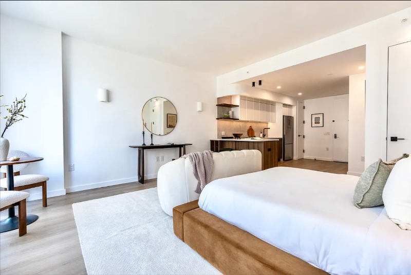 Crown heights Apartment: 953 Dean St