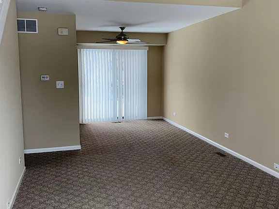 Hanover Park Townhome: 1818 Whitney