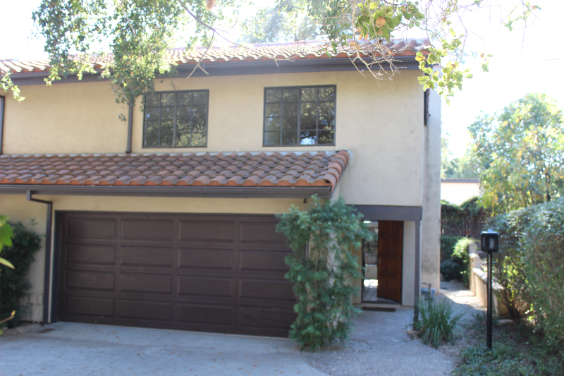 Ojai Townhome: 103 Bristol Road