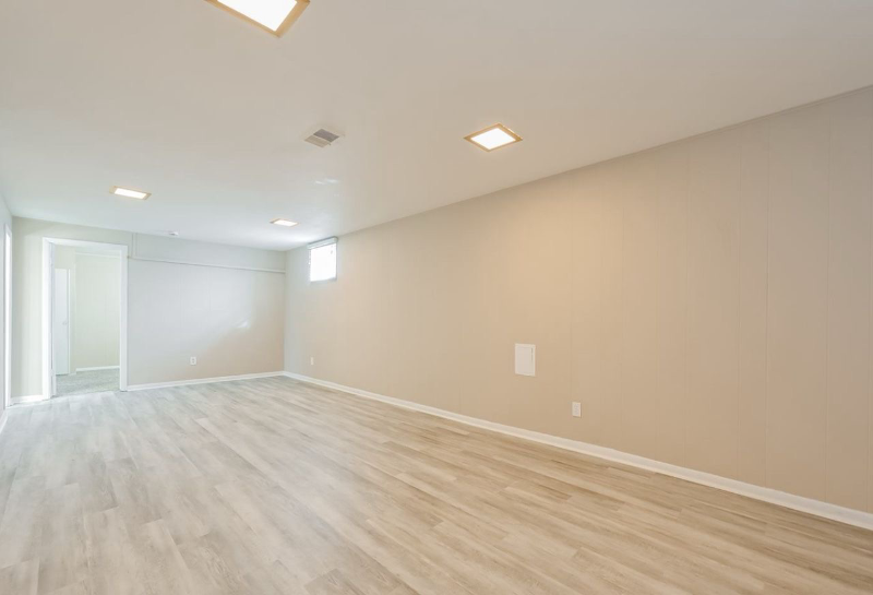 Reseda House: 19145 Sherman Way,