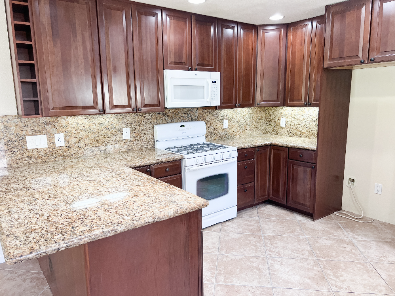 Palm Desert House: 77215 Minnesota Ave