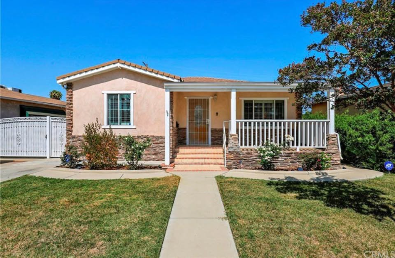 Long Beach House: 50-65F Gardenia Ave,