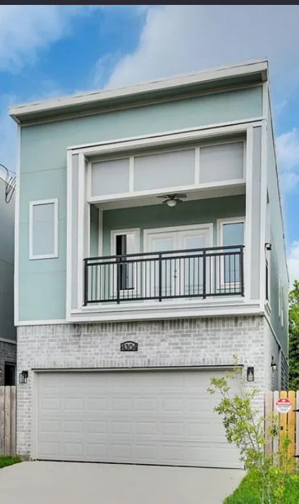 Houston House: 4304 New Orleans st