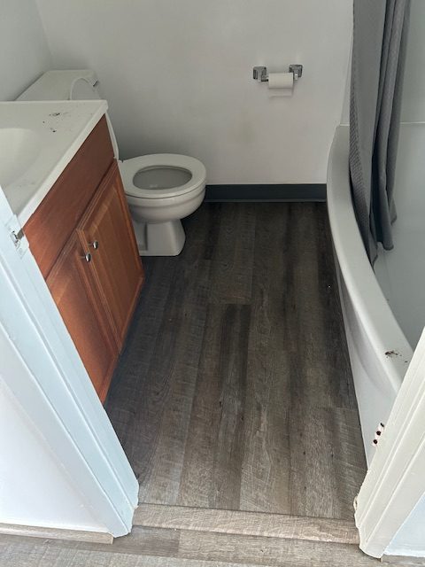 Ventura Apartment: 855 Buena Vista St.