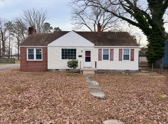 Highland Springs House: 101 S. Holly Avenue