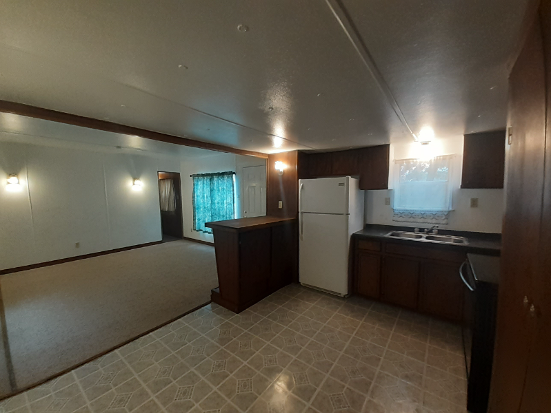 Lakehills House: 100 30th st