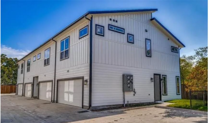 Dallas Condo: 2112 Shea Rd