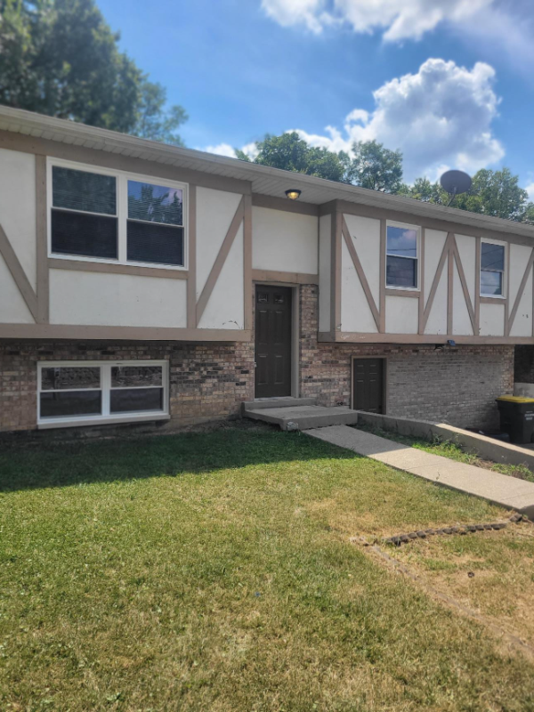 Dayton House: 805 Dayton Pike