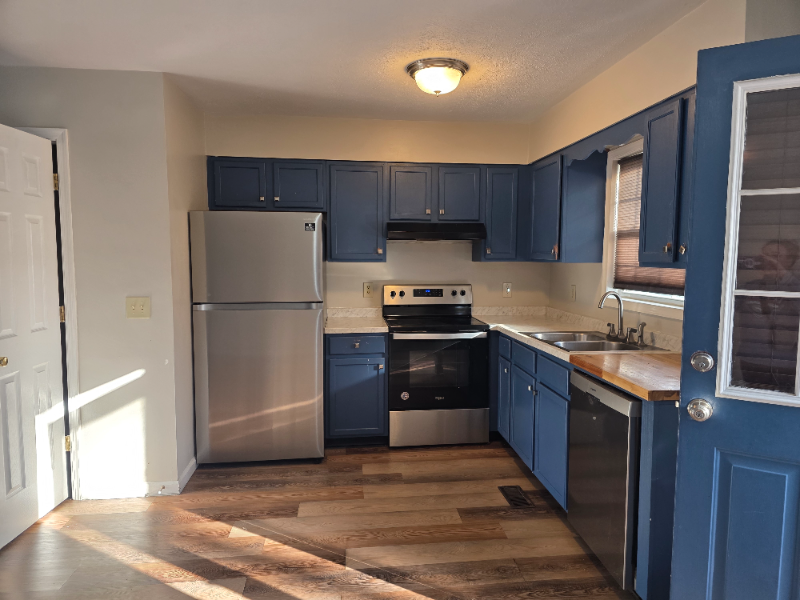 Harrisonburg Townhome: 2215 Reservoir St